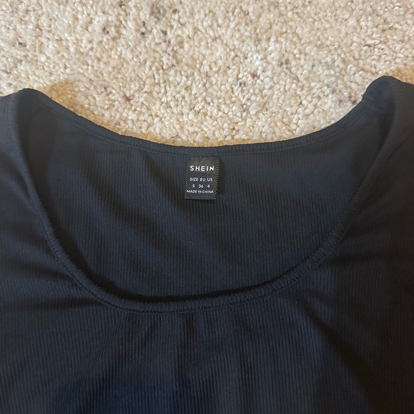 Shein Cropped Ribbed Long Sleeve - Picture 2 of 2